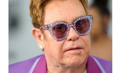 ELTON JOHN SAHNELERE VEDA TURNESİNİ 2023'E ERTELEDİ